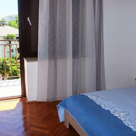 Mila On The Hill With The Sea View Apartman